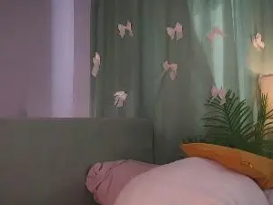 Cam4 Live Sex Cam of ZoniaHummert