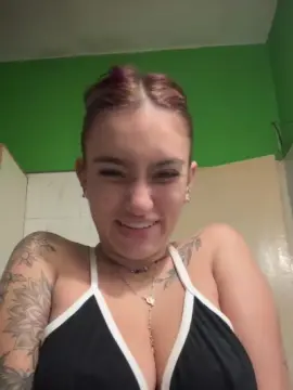 Cam4 Free Live Porn of Luuxxxx