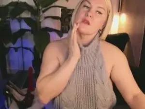 Cam4 Sex Cam of YolandaKiss