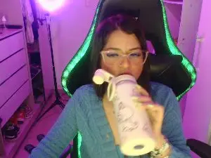 Cam4 Adult Webcam of Lauriiis
