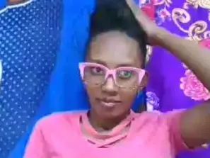Cam4 Nude Webcam of ninie22