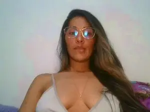 Cam4 Live Porn of JuanaBrunette7