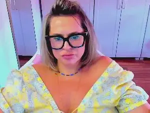 Cam4 Free Live Porn of diana_goddess