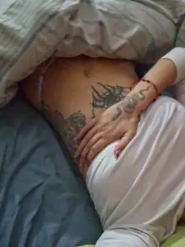 Cam4 Free Live Porn of Albaxbabe