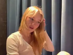 Cam4 Adult Webcam of LilliamToo