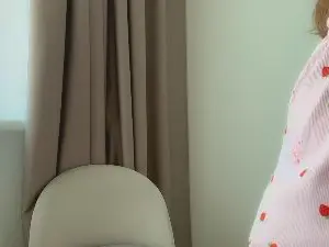 Cam4 Sex Chat of ShySchoolGrl