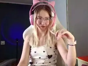 Cam4 Free Live Porn of ChanaNicklin