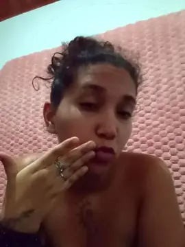 Cam4 Private Sex Chat of Scarlatta_hot