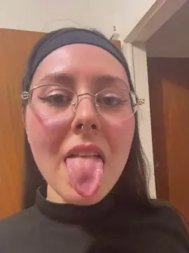 Cam4 Live Sex Cam of sweet_cute_rina