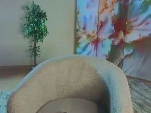 Cam4 Adult Webcam of EmelineDinges