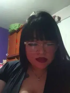 Cam4 Nude Webcam of yamila36