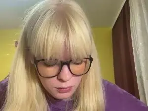 Cam4 Live Sex of JulieCabotaje