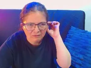 Cam4 Live Porn of Linda_banks_