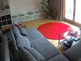 Camsoda Adult Webcams of voyeurcam-julmodels-living-4