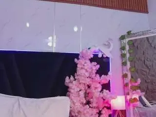 Camsoda Adult Video Chat of miss-nahomi
