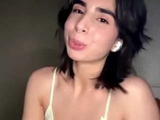 Camsoda Free Porn Cam of doreathamoffa