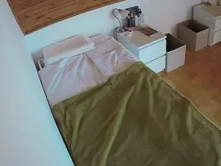 Camsoda Watch Live Sex Cams of voyeurcam-julmodels-greybed-1