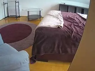 Camsoda Nude Webcam of voyeurcam-julmodels-whitebed-6