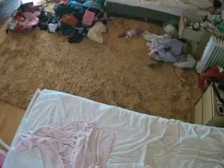 Camsoda Free Porn Cam of voyeurcam-julmodels-whitebed-5