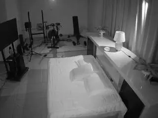 Camsoda Best Webcam of voyeurcam-jb-office-1