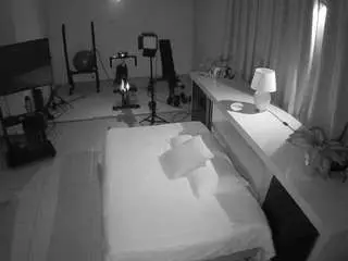 Camsoda Private Sex Chat of voyeurcam-jb-office-1