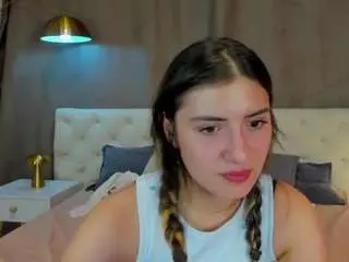 Camsoda Nude Webcam of avayuzu
