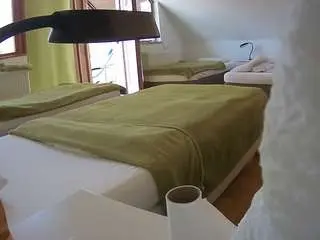 Camsoda Nude Webcam of voyeurcam-julmodels-bed-2