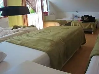 Camsoda Sex Chat of voyeurcam-julmodels-bed-2