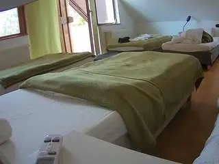 Camsoda Live Porn of voyeurcam-julmodels-bed-2