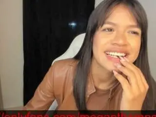 Camsoda Best live sex cam show of meganthompsonn