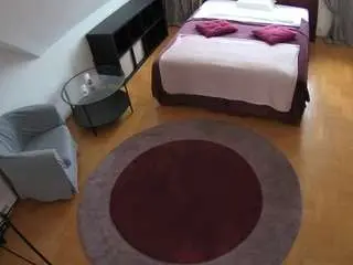 Camsoda Free Live Porn of voyeurcam-julmodels-whitebed-1