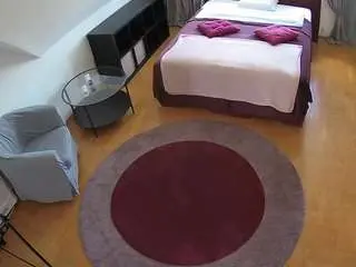 Camsoda Adult Webcams of voyeurcam-julmodels-whitebed-1
