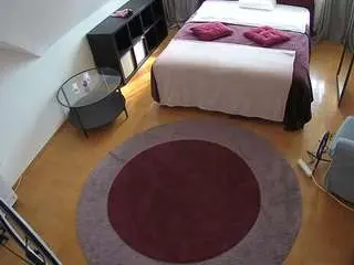 Camsoda Sex Chat of voyeurcam-julmodels-whitebed-1
