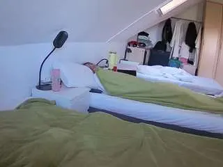 Camsoda Best live sex cam show of voyeurcam-julmodels-bed-4
