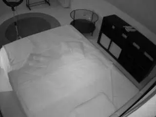 Camsoda Free Live Porn of voyeurcam-julmodels-whitebed-2
