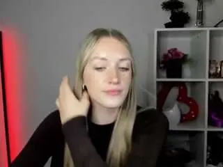 Camsoda Adult Webcams of evelynblond