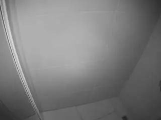 Camsoda Nude Webcam of voyeurcam-casa-salsa-bathroom-8