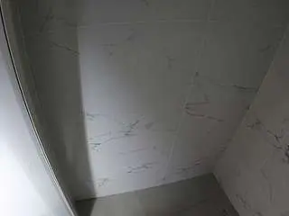 Camsoda Nude Webcam of voyeurcam-casa-salsa-bathroom-8