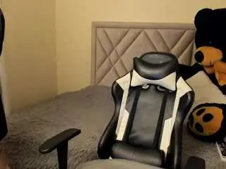 Camsoda Nude Webcam of salomebrunette