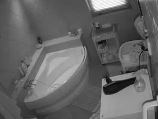 Camsoda Live Sex of voyeurcam-julmodels-bath-1st-2