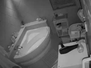 Camsoda Live Sex of voyeurcam-julmodels-bath-1st-2