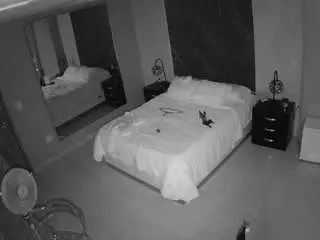 Camsoda Live Sex Cam of voyeurcam-casa-salsa-bedroom-4