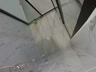 Camsoda Nude Webcam of voyeurcam-jb-shower-2