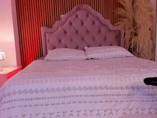 Camsoda Watch Live Sex Cams of vaiolet-hot
