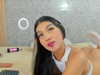 Camsoda Watch Live Sex Cams of antonella-west