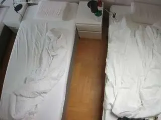 Camsoda Live Porn of voyeurcam-julmodels-bed-5
