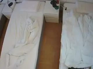 Camsoda Watch Live Sex Cams of voyeurcam-julmodels-bed-5