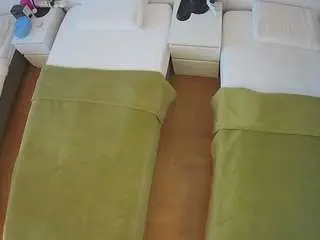 Camsoda Sex Cam of voyeurcam-julmodels-bed-5