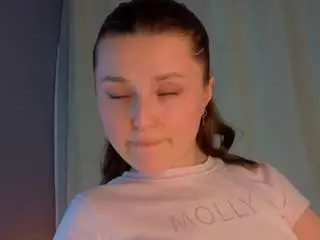 Camsoda Watch Live Sex Cams of dellaberliner