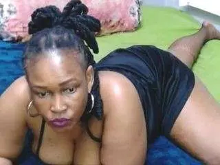 Camsoda Sex Cam of naughtymilfxox